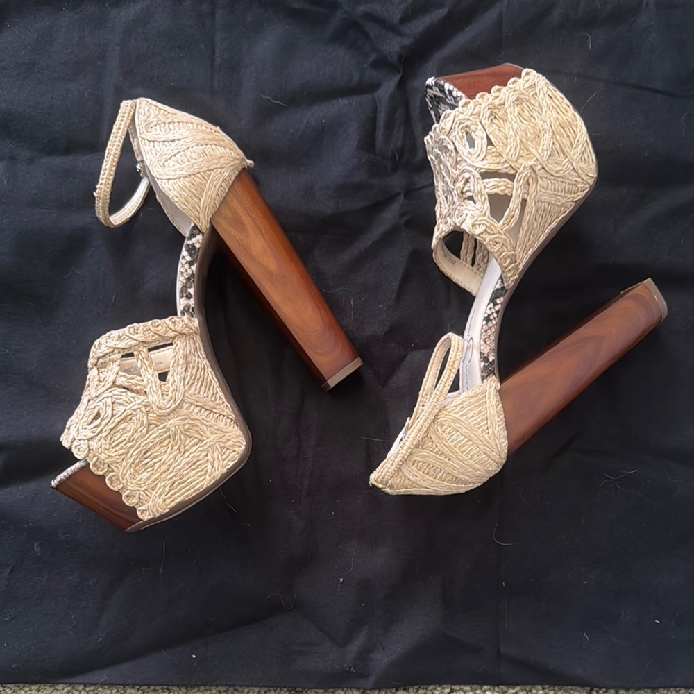 NEW Jessica Simpson Cream and Brown Platform Heels